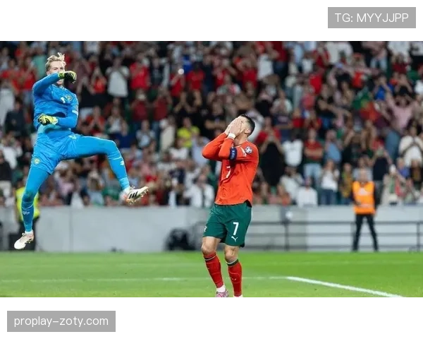 哈兰德与C罗早期进球能力对比：终结方式有何不同